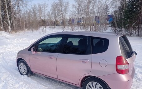 Honda Fit III, 2001 год, 450 000 рублей, 8 фотография