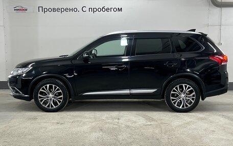 Mitsubishi Outlander III рестайлинг 3, 2018 год, 1 897 000 рублей, 4 фотография