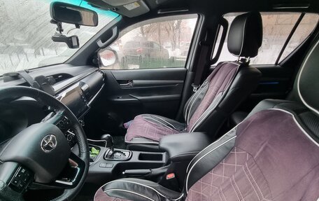 Toyota Hilux VIII, 2020 год, 4 900 000 рублей, 7 фотография