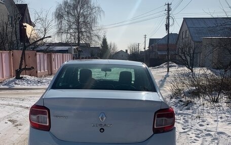 Renault Logan II, 2017 год, 760 000 рублей, 5 фотография