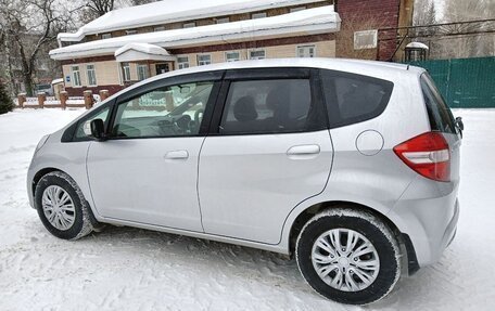 Honda Fit III, 2011 год, 970 000 рублей, 10 фотография