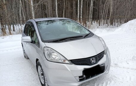 Honda Fit III, 2011 год, 970 000 рублей, 19 фотография