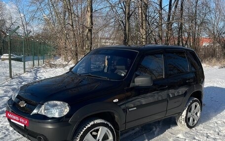 Chevrolet Niva I рестайлинг, 2012 год, 710 000 рублей, 2 фотография