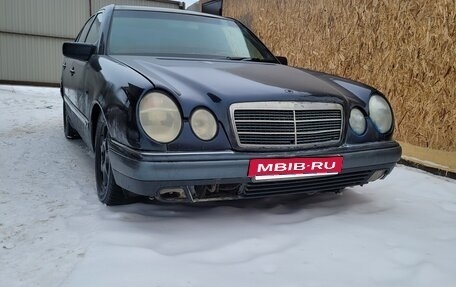 Mercedes-Benz E-Класс, 1997 год, 200 000 рублей, 4 фотография