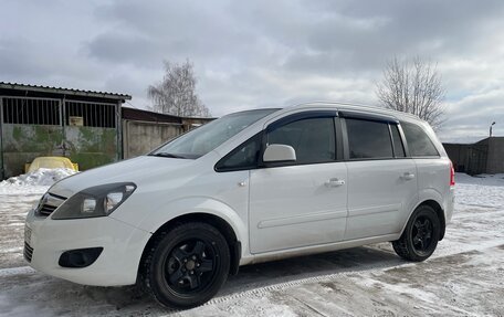 Opel Zafira B, 2014 год, 970 000 рублей, 1 фотография