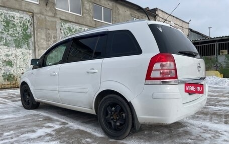 Opel Zafira B, 2014 год, 970 000 рублей, 3 фотография