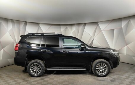 Toyota Land Cruiser Prado 150 рестайлинг 2, 2020 год, 5 399 000 рублей, 6 фотография