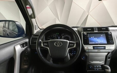 Toyota Land Cruiser Prado 150 рестайлинг 2, 2020 год, 5 399 000 рублей, 20 фотография