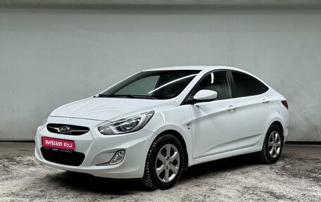 Hyundai Solaris II рестайлинг, 2011 год, 900 000 рублей, 1 фотография