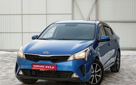 KIA Rio IV, 2021 год, 1 750 000 рублей, 1 фотография