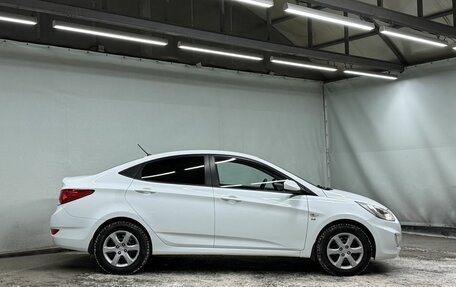 Hyundai Solaris II рестайлинг, 2011 год, 900 000 рублей, 10 фотография