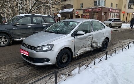 Volkswagen Polo VI (EU Market), 2011 год, 710 000 рублей, 1 фотография