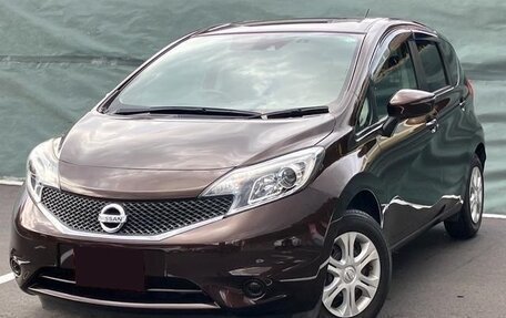 Nissan Note II рестайлинг, 2015 год, 900 000 рублей, 1 фотография