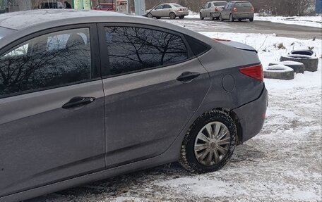 Hyundai Solaris II рестайлинг, 2014 год, 600 000 рублей, 5 фотография