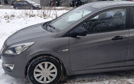 Hyundai Solaris II рестайлинг, 2014 год, 600 000 рублей, 6 фотография