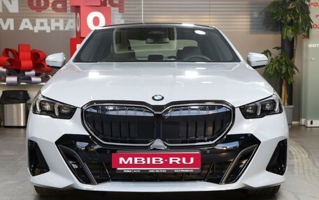 BMW 5 серия, 2024 год, 11 600 000 рублей, 2 фотография