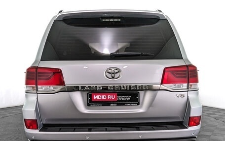 Toyota Land Cruiser 200, 2018 год, 8 350 000 рублей, 6 фотография
