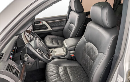 Toyota Land Cruiser 200, 2018 год, 8 350 000 рублей, 20 фотография