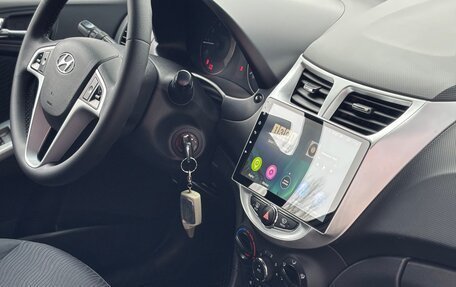 Hyundai Solaris II рестайлинг, 2014 год, 730 000 рублей, 7 фотография