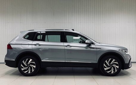 Volkswagen Tiguan II, 2023 год, 3 800 000 рублей, 3 фотография