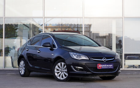 Opel Astra J, 2013 год, 862 000 рублей, 3 фотография