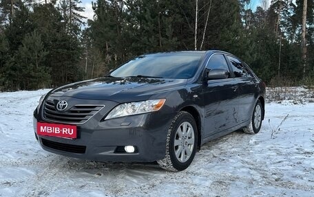 Toyota Camry, 2008 год, 1 380 000 рублей, 2 фотография