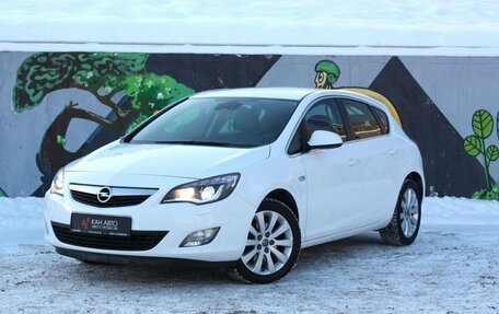 Opel Astra J, 2011 год, 898 000 рублей, 1 фотография