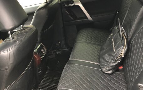 Toyota Land Cruiser Prado 150 рестайлинг 2, 2014 год, 4 450 000 рублей, 16 фотография
