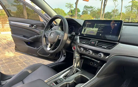 Honda Accord IX рестайлинг, 2021 год, 1 830 000 рублей, 12 фотография