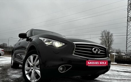 Infiniti FX II, 2011 год, 2 100 000 рублей, 28 фотография