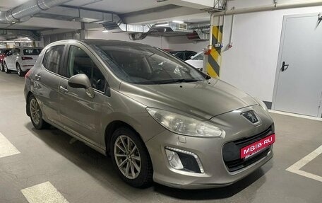 Peugeot 308 II, 2011 год, 590 000 рублей, 2 фотография