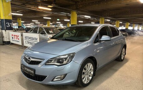 Opel Astra J, 2011 год, 819 000 рублей, 1 фотография