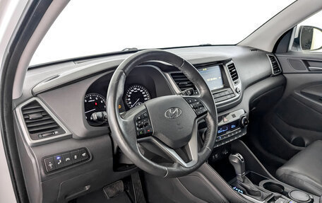 Hyundai Tucson III, 2017 год, 2 150 000 рублей, 16 фотография