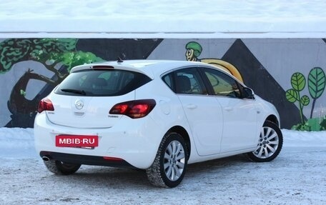 Opel Astra J, 2011 год, 898 000 рублей, 2 фотография