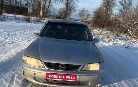 Opel Vectra B рестайлинг, 1998 год, 155 000 рублей, 1 фотография