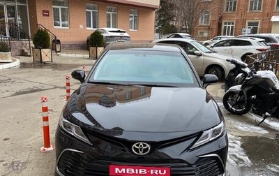 Toyota Camry, 2021 год, 3 699 000 рублей, 1 фотография