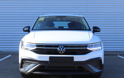 Volkswagen Tiguan II, 2024 год, 4 750 000 рублей, 1 фотография