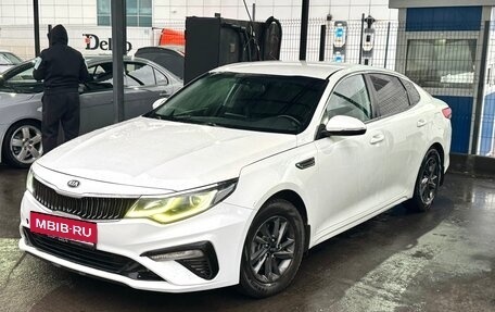 KIA Optima IV, 2019 год, 1 700 000 рублей, 2 фотография