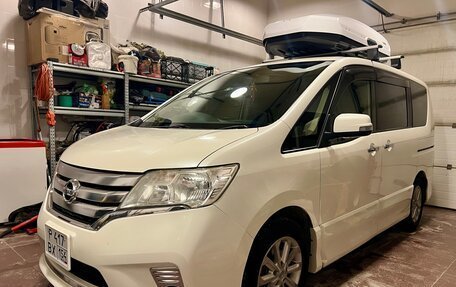 Nissan Serena IV, 2012 год, 1 550 000 рублей, 2 фотография