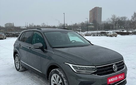 Volkswagen Tiguan II, 2021 год, 2 690 000 рублей, 8 фотография