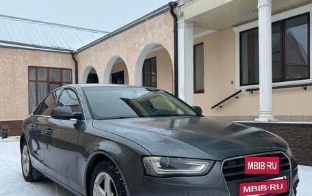 Audi A4, 2012 год, 1 390 000 рублей, 2 фотография