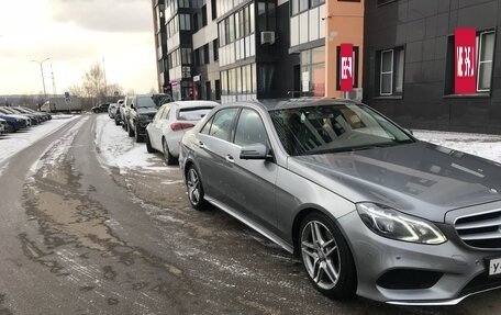 Mercedes-Benz E-Класс, 2013 год, 3 270 000 рублей, 3 фотография