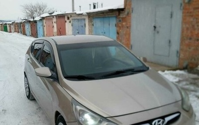 Hyundai Solaris II рестайлинг, 2012 год, 750 000 рублей, 1 фотография