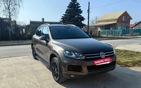 Volkswagen Touareg III, 2012 год, 2 000 000 рублей, 3 фотография