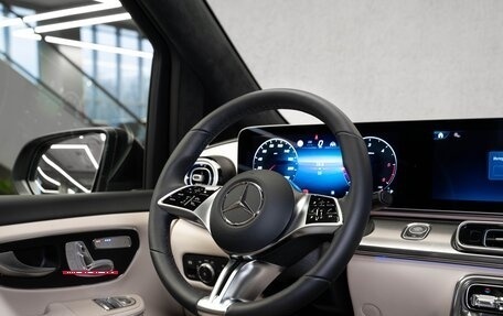 Mercedes-Benz V-Класс, 2024 год, 18 500 000 рублей, 15 фотография