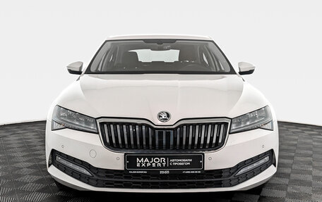 Skoda Superb III рестайлинг, 2021 год, 3 450 000 рублей, 2 фотография