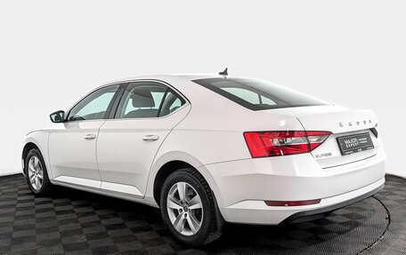 Skoda Superb III рестайлинг, 2021 год, 3 450 000 рублей, 7 фотография