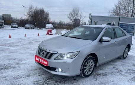 Toyota Camry, 2013 год, 1 400 000 рублей, 2 фотография