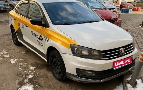 Volkswagen Polo VI (EU Market), 2018 год, 700 000 рублей, 1 фотография