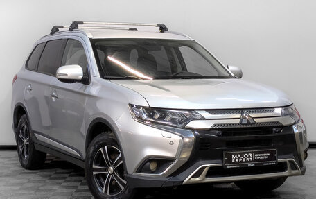 Mitsubishi Outlander III рестайлинг 3, 2019 год, 2 499 000 рублей, 3 фотография